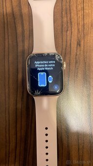 Apple watch se 44 mm rozbite sklo - 3