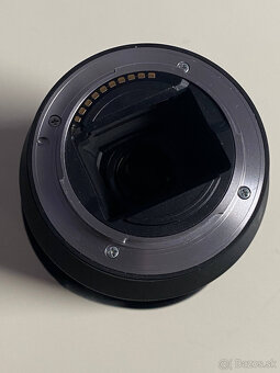 SONY FE 28–70 mm F3,5–5,6 OSS - 3