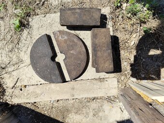 Preš na hrozno na podstavci - 3