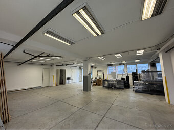 Prenájom výrobno-skladového priestoru 246 m² priamo na Vajno - 3