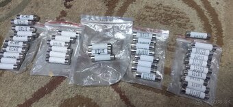 Tavné poistky 10x38 (15€ všetko) - 3