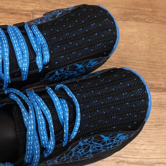 TENISKY…v.34,5-35…NOVE - 3