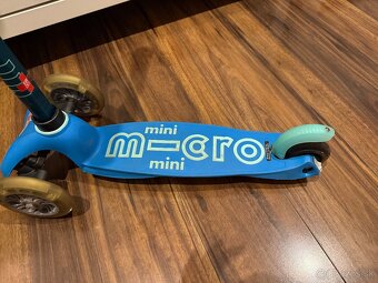 Kolobežka Mini Micro Deluxe aqua LED - 3