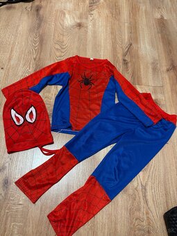 Detske kostými Spongebob a Spiderman - 3