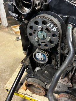 Motor audi 2.0 tdi 103kw - 3