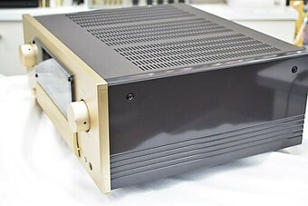 Accuphase E-550 - 3