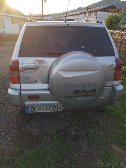 Predám auto toyota - 3