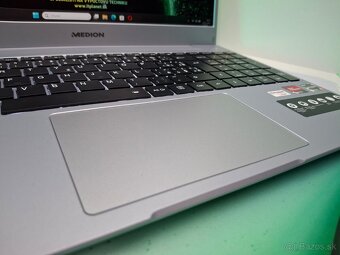 💻 MEDION® AKOYA® – Šikovný Pomocník: Ryzen 5/8G/512G - 3