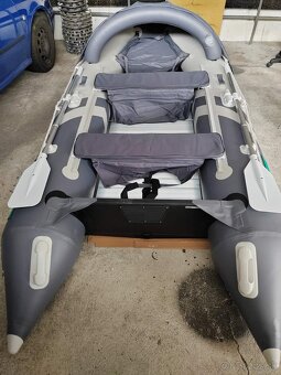 Nafukovací čln Gladiator C 330 Al s elektomotorom a prívesom - 3