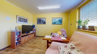 4-IZB. RD s veľkým pozemkom - HLOHOVEC - 3