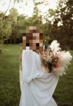Svadobné šaty v romantickom štýle - 3