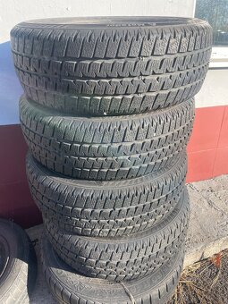 Predám zimné pneumatiky matador 205/60 R16 C - 3