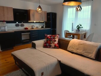 Novostavba : 2 izbový byt s veľkou loggiou 8 m2 | 53 m2 | KE - 3