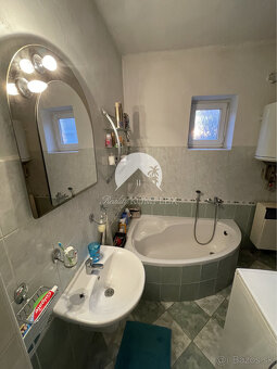 Reality KOMPLEX s.r.o. Vám ponúka rodinný dom s veľkým pozem - 3