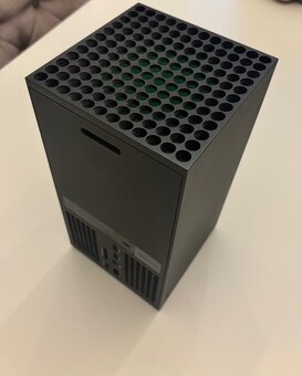 Xbox Series X 1TB SSD plus hry - 3