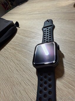 Apple Watch SE 44mm - 3