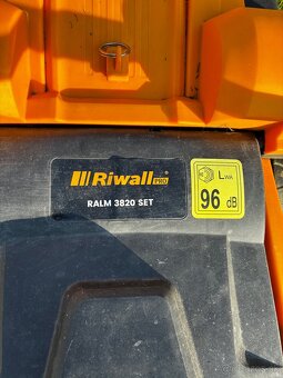 AKU Riwall Pro 3820 - 3