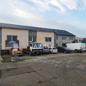 Predaj: areál, skladové, výrobné priestory Nové Mesto nad Vá - 3