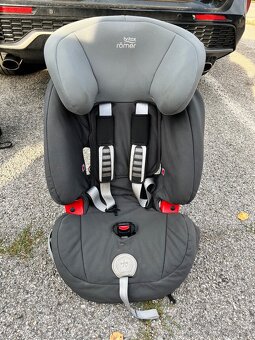 Predám dve rovnaké sedačky značky Britax - 3