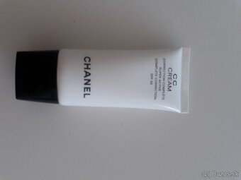 Predám make up chanel a sérum medik - 3