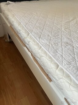 Posteľ 140 + kvalitný matrac komplet - 3