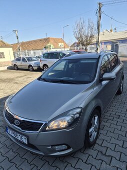 Kia Ceed - 3