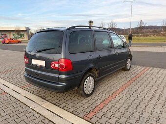 Volkswagen Sharan 1.9 TDi 7 míst - 3