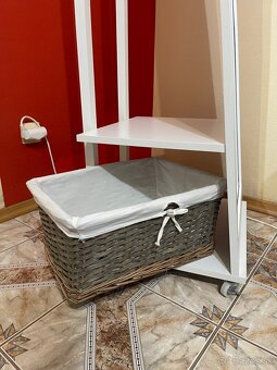 Zrkadlo s úložný priestorom - 3