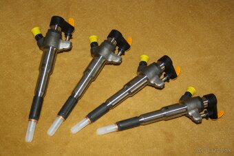 RENAULT OPEL 2.3 DCI VSTREKOVACE CONTINENTAL 166000372R - 3