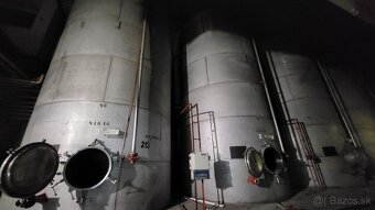 Stojatá nerezová nádoba 41.500 L - 3