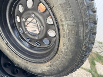 Suzuki Samurai, plechové disky 5x139,7 + pneu - 3
