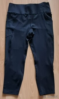 Dámske športové čierne ¾ legíny (Forever 21) - 3