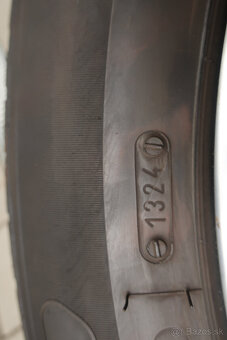 Pneumatiky 235/55 R19 - 3
