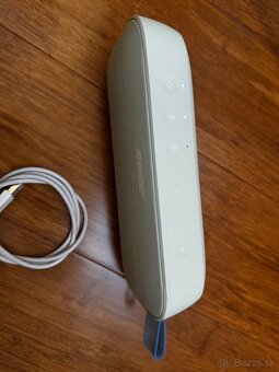 Bose SoundLink Flex 2 - 3
