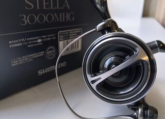 Shimano 22 Stella 3000MHG - 3