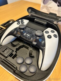 PlayStation 5 DualSense Edge™ Wireless Controller - 3