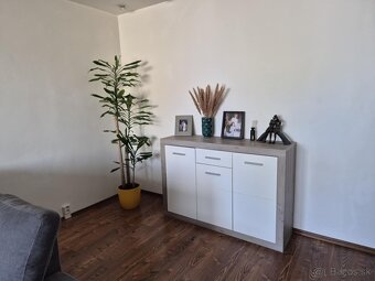 3-IZBOVÝ BYT S BALKÓNOM - JUH - 3