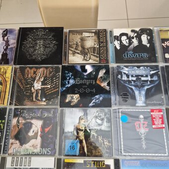 CD-čka...PINK FLOYD,IRON MAIDEN,NIGHTWISH,GUNS N ROSES,DOORS - 3