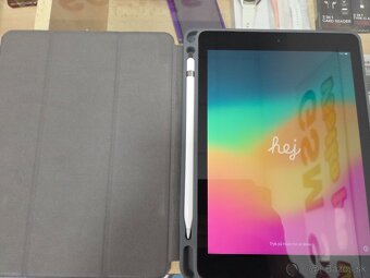 Apple iPad 6th 9,7" WiFi 32GB + Apple Pencil + obal - 3