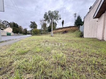 NA PREDAJ STAVEBNÝ POZEMOK, 681 m2, SIETE V DOSAHU,... - 3