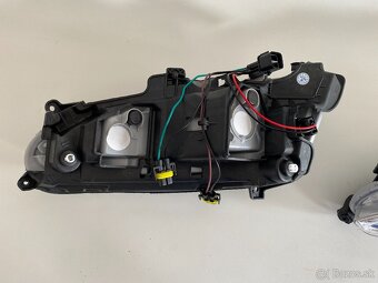 Hyundai Santafe hmlovka denné svietenie DRL prava strana - 3