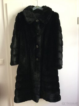 Čierny dámsky kožuch - 3