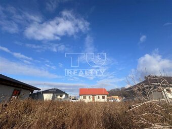 Predaj posledného ideálneho stavebného pozemku Dolinky -... - 3