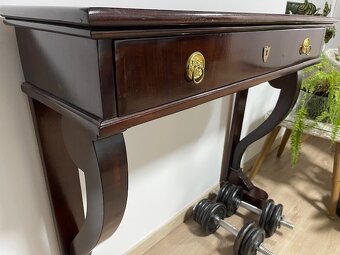 šelakový konzolný stolík - 3