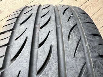 Škoda Fábia 6,5x16 ET43. Pneumatika 205/45R16 83W Pirelli - 3