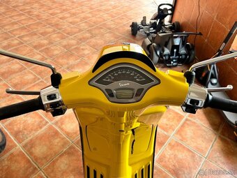 Piaggio Vespa - 3