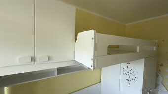Detská zostava - poschodová posteľ so schodami, skrine, stôl - 3