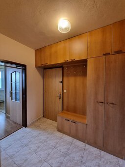2 izbový zariadený byt - 3