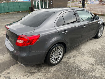 Suzuki Kizashi - 3