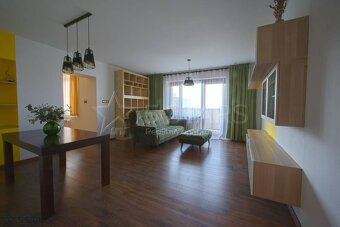 Nadštandardný 4-izbový mezanín v Trenčíne 119 m2 - 3